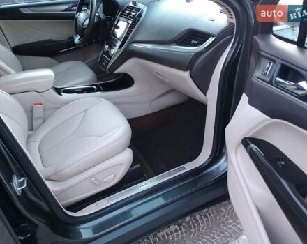 Сірий Лінкольн МКС, об'ємом двигуна 2 л та пробігом 117 тис. км за 17000 $, фото 31 на Automoto.ua