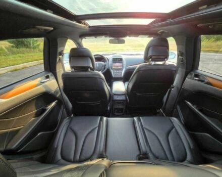 Серый Линкольн МКС, объемом двигателя 2 л и пробегом 46 тыс. км за 10900 $, фото 16 на Automoto.ua