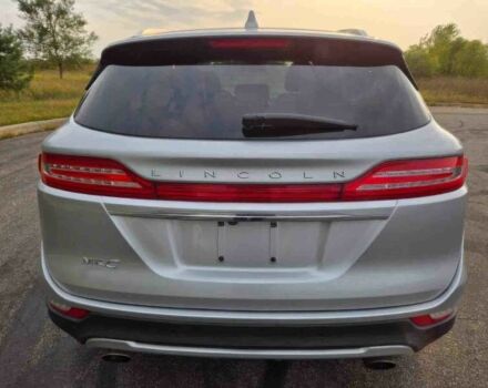 Серый Линкольн МКС, объемом двигателя 2 л и пробегом 46 тыс. км за 10900 $, фото 5 на Automoto.ua