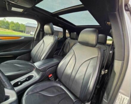 Серый Линкольн МКС, объемом двигателя 2 л и пробегом 46 тыс. км за 10900 $, фото 9 на Automoto.ua