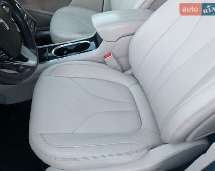 Сірий Лінкольн МКС, об'ємом двигуна 2 л та пробігом 117 тис. км за 17000 $, фото 20 на Automoto.ua