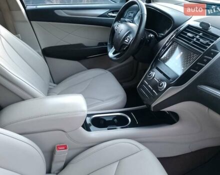 Сірий Лінкольн МКС, об'ємом двигуна 2 л та пробігом 117 тис. км за 17000 $, фото 34 на Automoto.ua