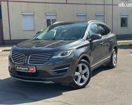 Сірий Лінкольн МКС, об'ємом двигуна 2 л та пробігом 60 тис. км за 15990 $, фото 1 на Automoto.ua