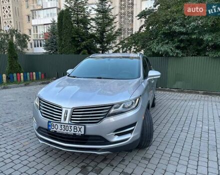 Серый Линкольн МКС, объемом двигателя 2 л и пробегом 167 тыс. км за 11500 $, фото 1 на Automoto.ua