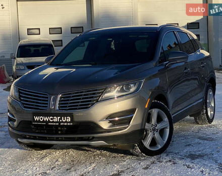 Серый Линкольн МКС, объемом двигателя 2 л и пробегом 179 тыс. км за 18000 $, фото 1 на Automoto.ua