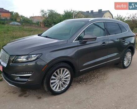 Серый Линкольн МКС, объемом двигателя 2 л и пробегом 214 тыс. км за 14000 $, фото 1 на Automoto.ua