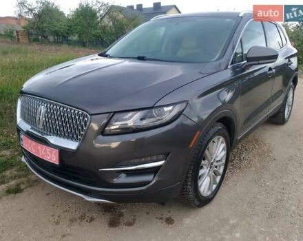 Сірий Лінкольн МКС, об'ємом двигуна 2 л та пробігом 114 тис. км за 16800 $, фото 1 на Automoto.ua