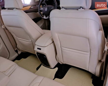 Синій Лінкольн МКС, об'ємом двигуна 2 л та пробігом 139 тис. км за 15900 $, фото 28 на Automoto.ua