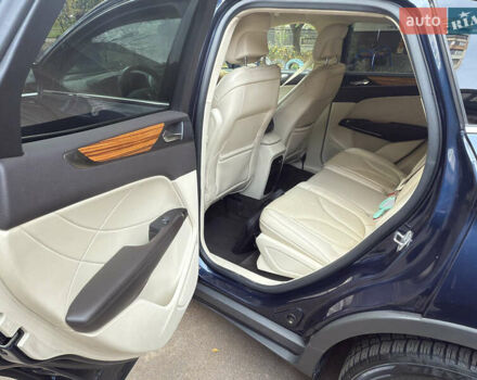 Синий Линкольн МКС, объемом двигателя 2 л и пробегом 116 тыс. км за 15000 $, фото 6 на Automoto.ua