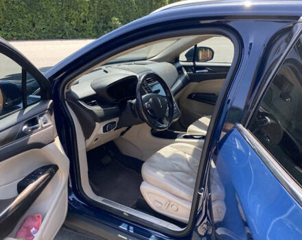 Синій Лінкольн МКС, об'ємом двигуна 2 л та пробігом 135 тис. км за 17000 $, фото 10 на Automoto.ua