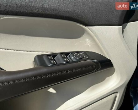 Синий Линкольн МКС, объемом двигателя 2 л и пробегом 171 тыс. км за 16900 $, фото 13 на Automoto.ua