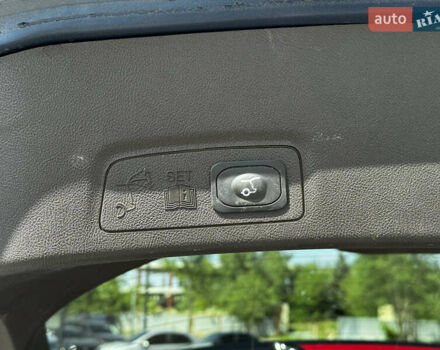 Синий Линкольн МКС, объемом двигателя 2 л и пробегом 171 тыс. км за 16900 $, фото 9 на Automoto.ua