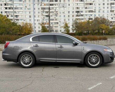 Серый Линкольн МКС, объемом двигателя 3.7 л и пробегом 107 тыс. км за 20000 $, фото 3 на Automoto.ua