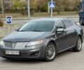 Сірий Лінкольн МКС, об'ємом двигуна 3.7 л та пробігом 106 тис. км за 12998 $, фото 2 на Automoto.ua
