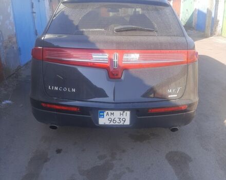 Черный Линкольн МКТ, объемом двигателя 2 л и пробегом 225 тыс. км за 15500 $, фото 1 на Automoto.ua