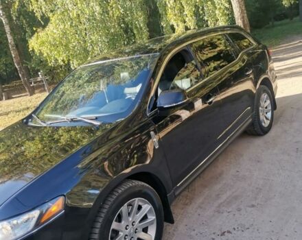 Черный Линкольн МКТ, объемом двигателя 3.7 л и пробегом 150 тыс. км за 13500 $, фото 1 на Automoto.ua