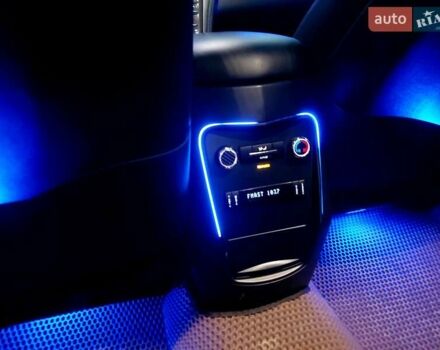 Черный Линкольн МКТ, объемом двигателя 3.7 л и пробегом 257 тыс. км за 16900 $, фото 16 на Automoto.ua