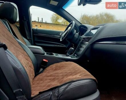 Черный Линкольн МКТ, объемом двигателя 3.7 л и пробегом 257 тыс. км за 16900 $, фото 45 на Automoto.ua