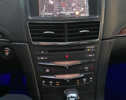 Серый Линкольн МКТ, объемом двигателя 3.7 л и пробегом 140 тыс. км за 22000 $, фото 3 на Automoto.ua