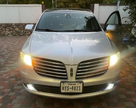 Серый Линкольн МКТ, объемом двигателя 3.7 л и пробегом 140 тыс. км за 22000 $, фото 1 на Automoto.ua