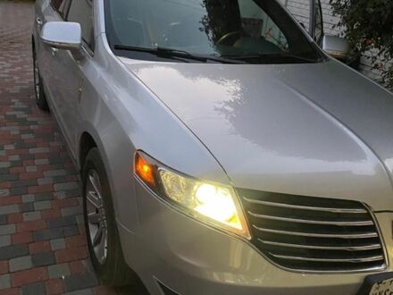 Серый Линкольн МКТ, объемом двигателя 3.7 л и пробегом 140 тыс. км за 22000 $, фото 1 на Automoto.ua