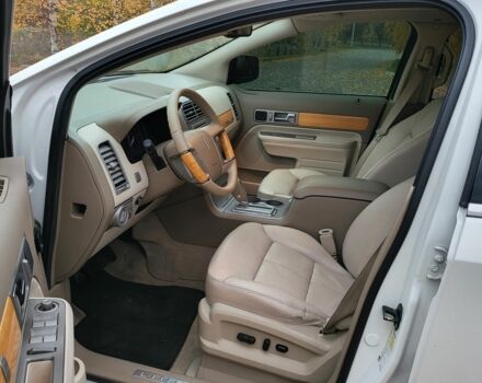 Белый Линкольн МКХ, объемом двигателя 3.5 л и пробегом 340 тыс. км за 8500 $, фото 9 на Automoto.ua