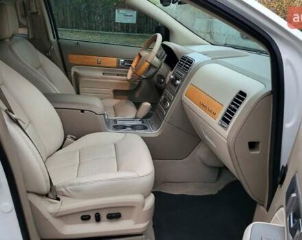 Белый Линкольн МКХ, объемом двигателя 3.5 л и пробегом 340 тыс. км за 8500 $, фото 11 на Automoto.ua