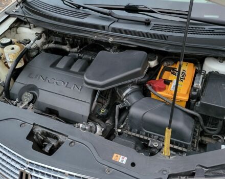 Белый Линкольн МКХ, объемом двигателя 3.5 л и пробегом 340 тыс. км за 8500 $, фото 23 на Automoto.ua