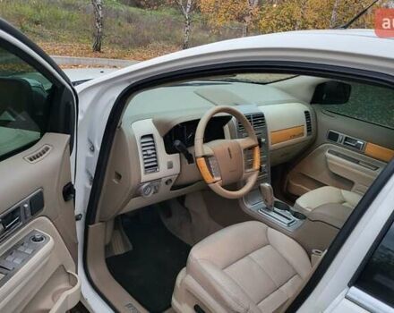 Белый Линкольн МКХ, объемом двигателя 3.5 л и пробегом 340 тыс. км за 8500 $, фото 5 на Automoto.ua