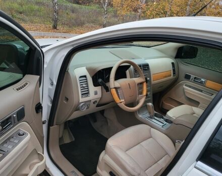 Белый Линкольн МКХ, объемом двигателя 3.5 л и пробегом 340 тыс. км за 8500 $, фото 8 на Automoto.ua