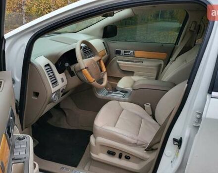 Белый Линкольн МКХ, объемом двигателя 3.5 л и пробегом 340 тыс. км за 8500 $, фото 10 на Automoto.ua