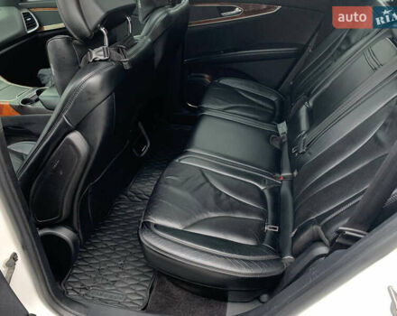 Белый Линкольн МКХ, объемом двигателя 3.73 л и пробегом 183 тыс. км за 19999 $, фото 18 на Automoto.ua