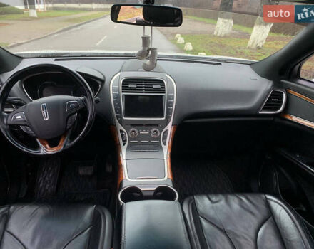 Белый Линкольн МКХ, объемом двигателя 3.73 л и пробегом 183 тыс. км за 19999 $, фото 19 на Automoto.ua