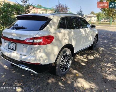 Белый Линкольн МКХ, объемом двигателя 3.7 л и пробегом 143 тыс. км за 18500 $, фото 5 на Automoto.ua