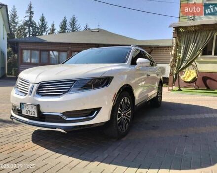 Белый Линкольн МКХ, объемом двигателя 3.7 л и пробегом 143 тыс. км за 18500 $, фото 1 на Automoto.ua