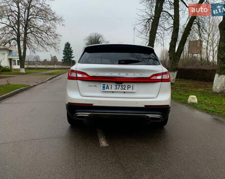 Белый Линкольн МКХ, объемом двигателя 3.73 л и пробегом 183 тыс. км за 19999 $, фото 6 на Automoto.ua