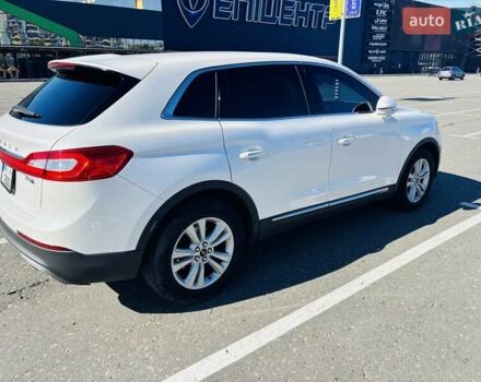 Білий Лінкольн MKX, об'ємом двигуна 2.69 л та пробігом 250 тис. км за 19000 $, фото 1 на Automoto.ua
