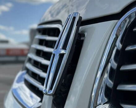 Білий Лінкольн MKX, об'ємом двигуна 3.73 л та пробігом 131 тис. км за 24000 $, фото 24 на Automoto.ua