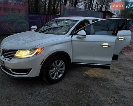 Белый Линкольн МКХ, объемом двигателя 2.69 л и пробегом 253 тыс. км за 17200 $, фото 4 на Automoto.ua