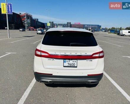Білий Лінкольн MKX, об'ємом двигуна 2.69 л та пробігом 250 тис. км за 19000 $, фото 2 на Automoto.ua