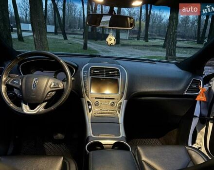 Белый Линкольн МКХ, объемом двигателя 2.69 л и пробегом 253 тыс. км за 17200 $, фото 9 на Automoto.ua