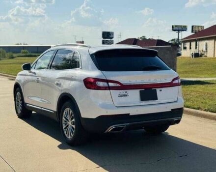 Білий Лінкольн MKX, об'ємом двигуна 3.7 л та пробігом 59 тис. км за 2800 $, фото 1 на Automoto.ua