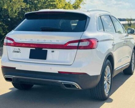 Білий Лінкольн MKX, об'ємом двигуна 3.7 л та пробігом 59 тис. км за 2800 $, фото 2 на Automoto.ua