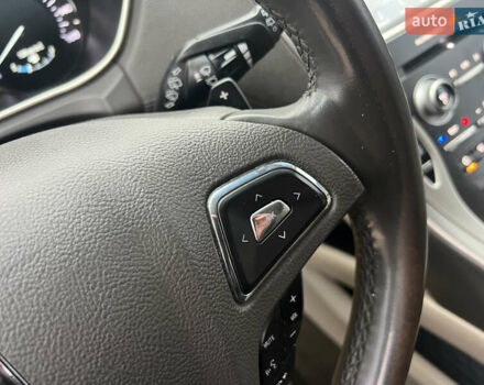 Белый Линкольн МКХ, объемом двигателя 3.73 л и пробегом 170 тыс. км за 14999 $, фото 15 на Automoto.ua