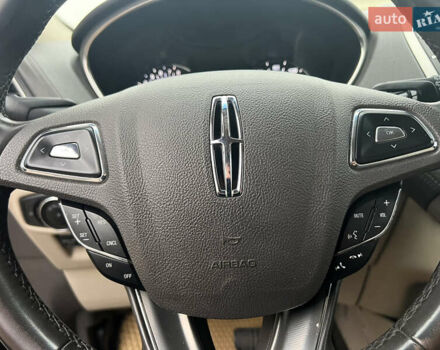 Белый Линкольн МКХ, объемом двигателя 3.73 л и пробегом 170 тыс. км за 14999 $, фото 12 на Automoto.ua