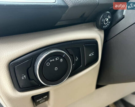 Белый Линкольн МКХ, объемом двигателя 3.73 л и пробегом 170 тыс. км за 14999 $, фото 8 на Automoto.ua