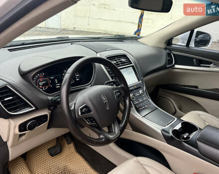 Белый Линкольн МКХ, объемом двигателя 3.73 л и пробегом 170 тыс. км за 14999 $, фото 5 на Automoto.ua