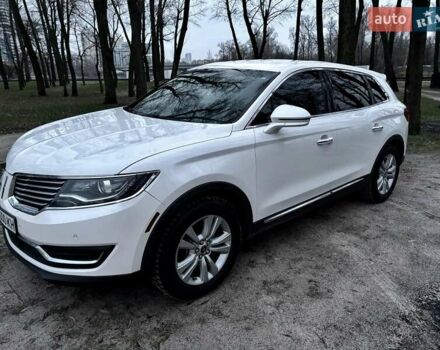 Белый Линкольн МКХ, объемом двигателя 2.69 л и пробегом 253 тыс. км за 17200 $, фото 1 на Automoto.ua