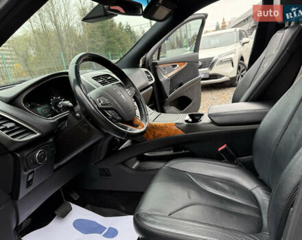 Черный Линкольн МКХ, объемом двигателя 3.7 л и пробегом 185 тыс. км за 16999 $, фото 16 на Automoto.ua