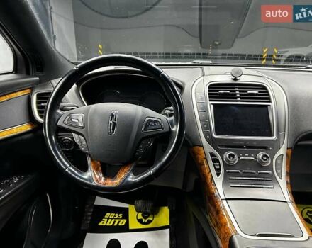 Черный Линкольн МКХ, объемом двигателя 3.73 л и пробегом 108 тыс. км за 22000 $, фото 7 на Automoto.ua